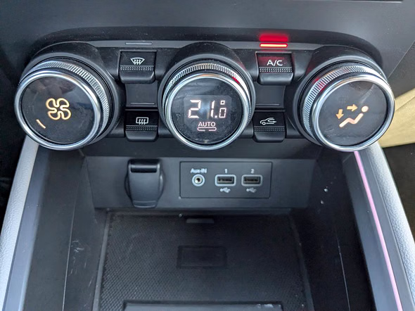 RENAULT Clio 1.6 E-Tech hybride 140ch Initiale Paris -21N - Miniature 18