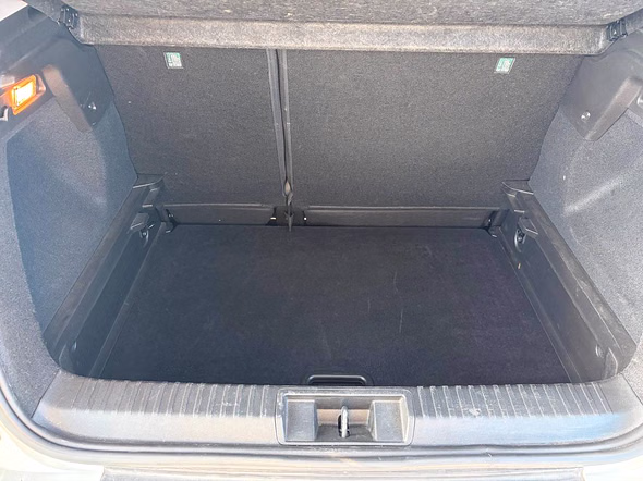 RENAULT Captur 1.3 TCe mild hybrid 140ch Techno - Miniature 9