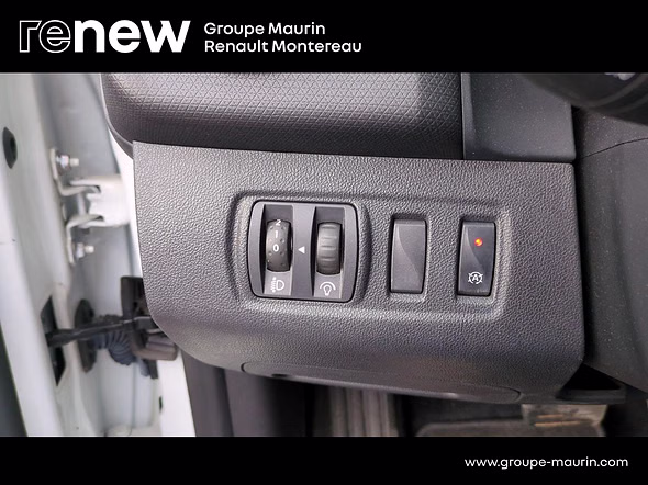 RENAULT Clio 1.2 TCe 120ch energy Intens EDC 5p - Miniature 21