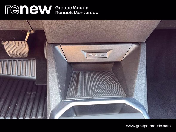 RENAULT Clio 1.8 E-Tech 160ch full hybrid Techno - Miniature 32