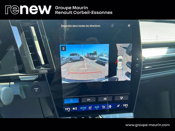 RENAULT Megane E-Tech Electric 220ch 60kWh Iconic autonomie confort -25 - Miniature 24
