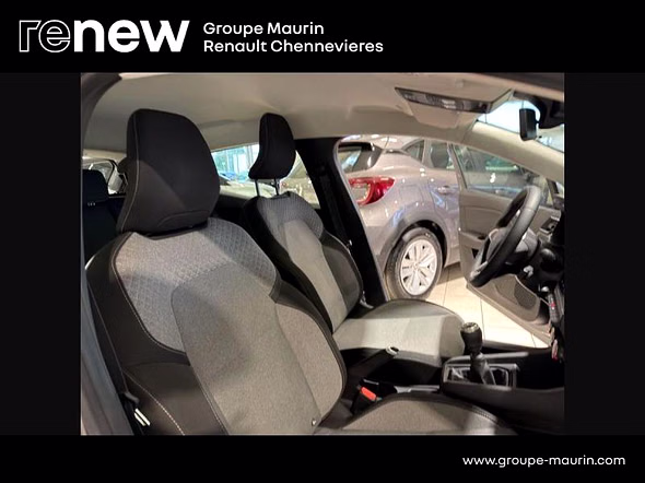 RENAULT Clio 1.5 Blue dCi 100ch Evolution - 24 - Miniature 29