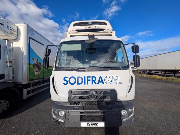 RENAULT TRUCKS D D 12 PORTEUR FRIGO (03/27) - Vue 2