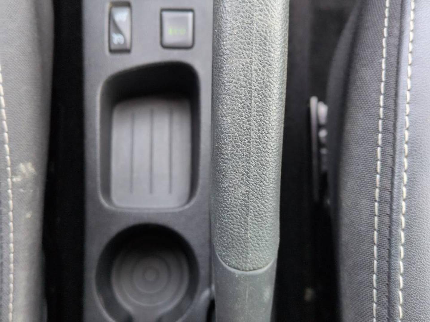 RENAULT Clio 1.5 dCi 90ch energy Limited 5p - Photo 18