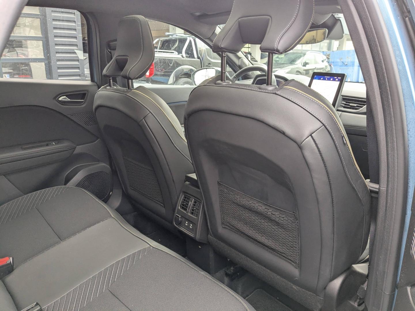 RENAULT Symbioz 1.6 E-Tech full hybrid 145ch Iconic - Photo 17