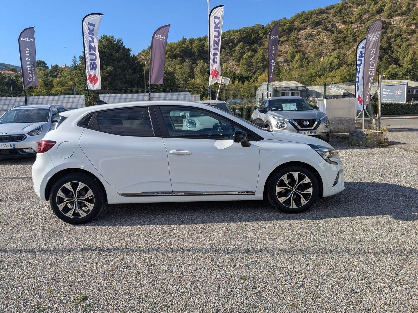 RENAULT Clio 1.0 TCe 100ch Evolution GPL - Photo 4