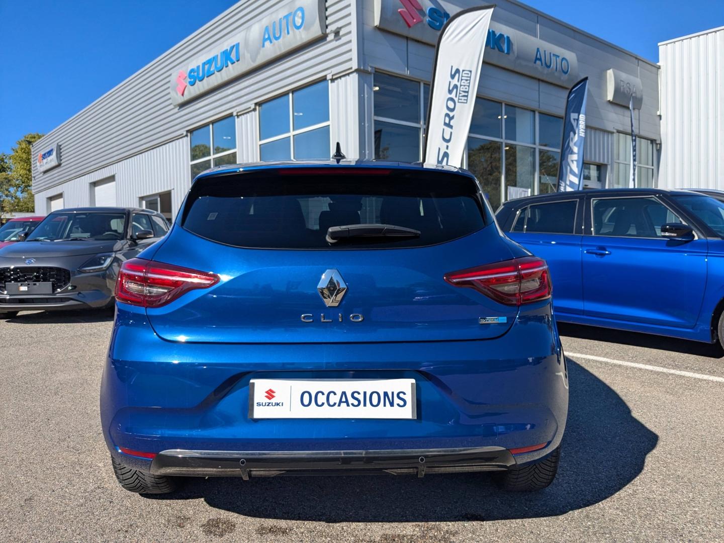 RENAULT Clio 1.6 E-Tech hybride 140ch Initiale Paris -21N - Photo 10