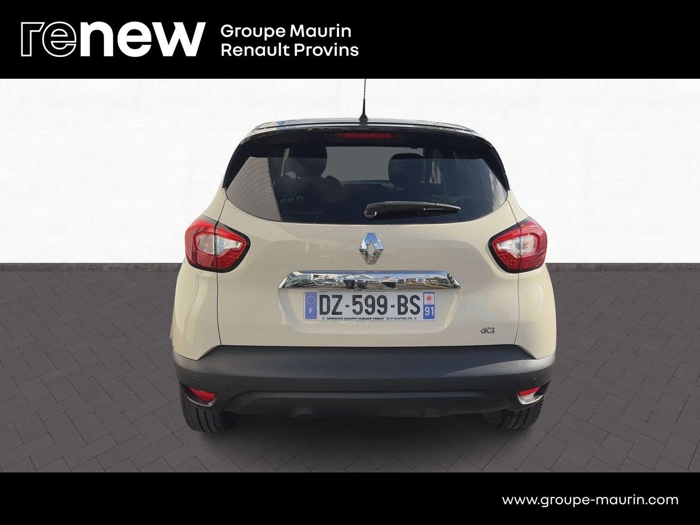 RENAULT Captur 1.5 dCi 110ch Stop&Start energy Intens - Photo 6