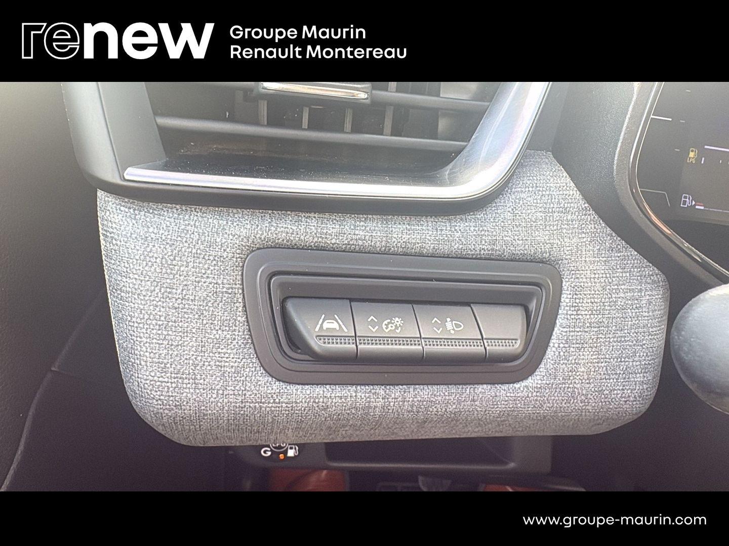 RENAULT Clio 1.0 TCe 100ch Evolution GPL - Photo 23