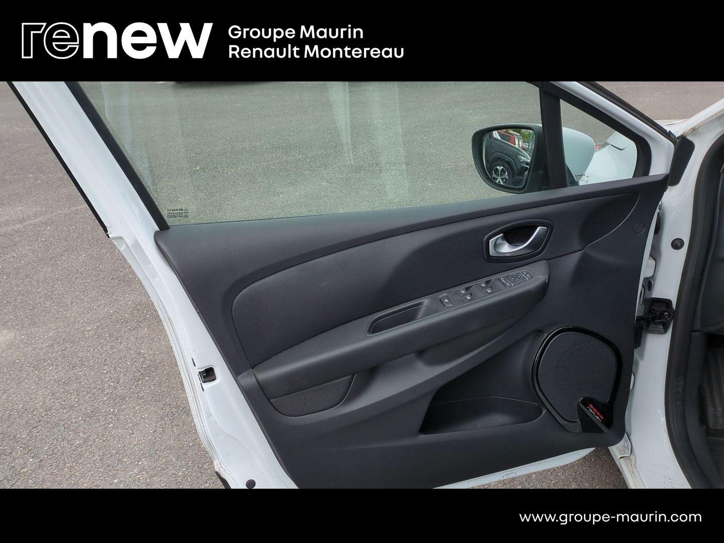 RENAULT Clio 1.2 TCe 120ch energy Intens EDC 5p - Photo 19