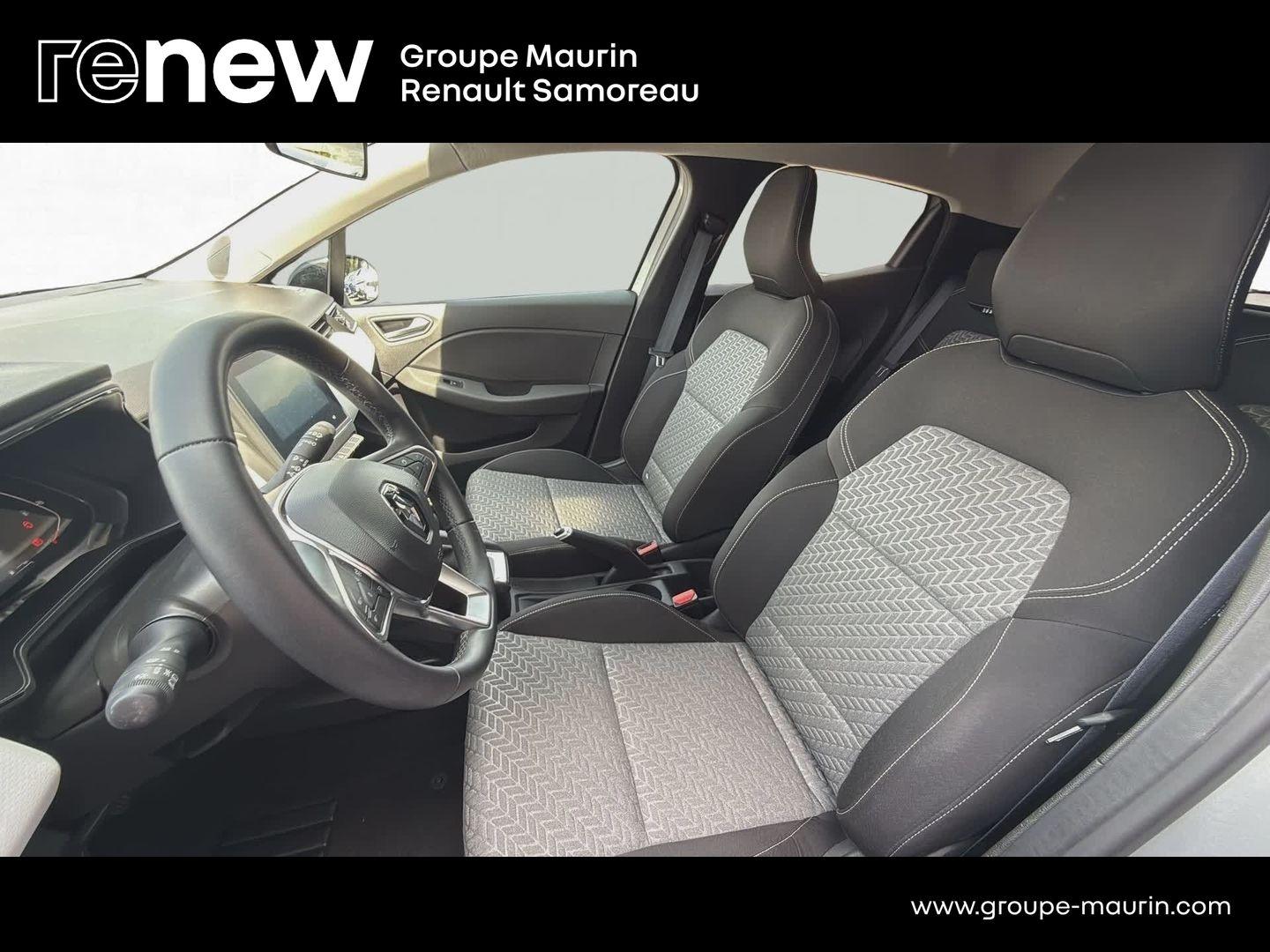 RENAULT Clio 1.6 E-Tech hybride 145ch Evolution - Photo 11