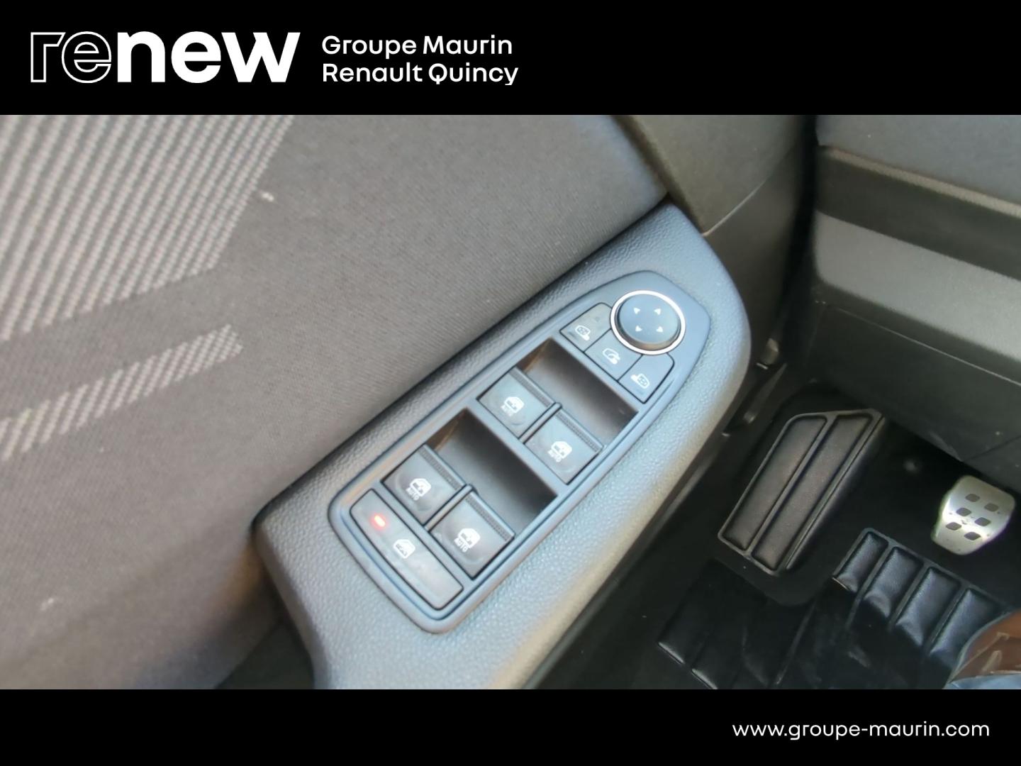 RENAULT Clio 1.0 TCe 90ch esprit Alpine - 24 - Photo 13