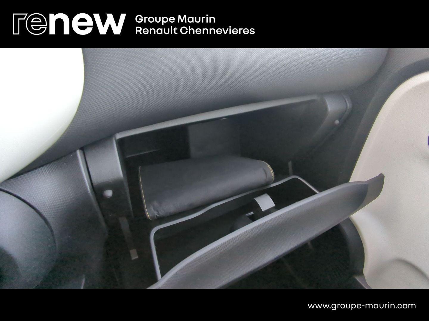 RENAULT Twingo 0.9 TCe 90ch Intens EDC Euro6c - Photo 19