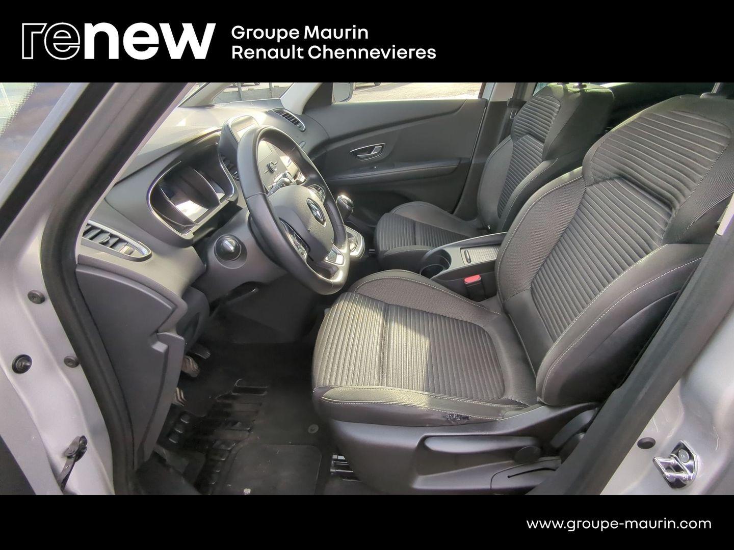 RENAULT Scenic 1.7 Blue dCi 120ch Business EDC - 21 - Photo 9
