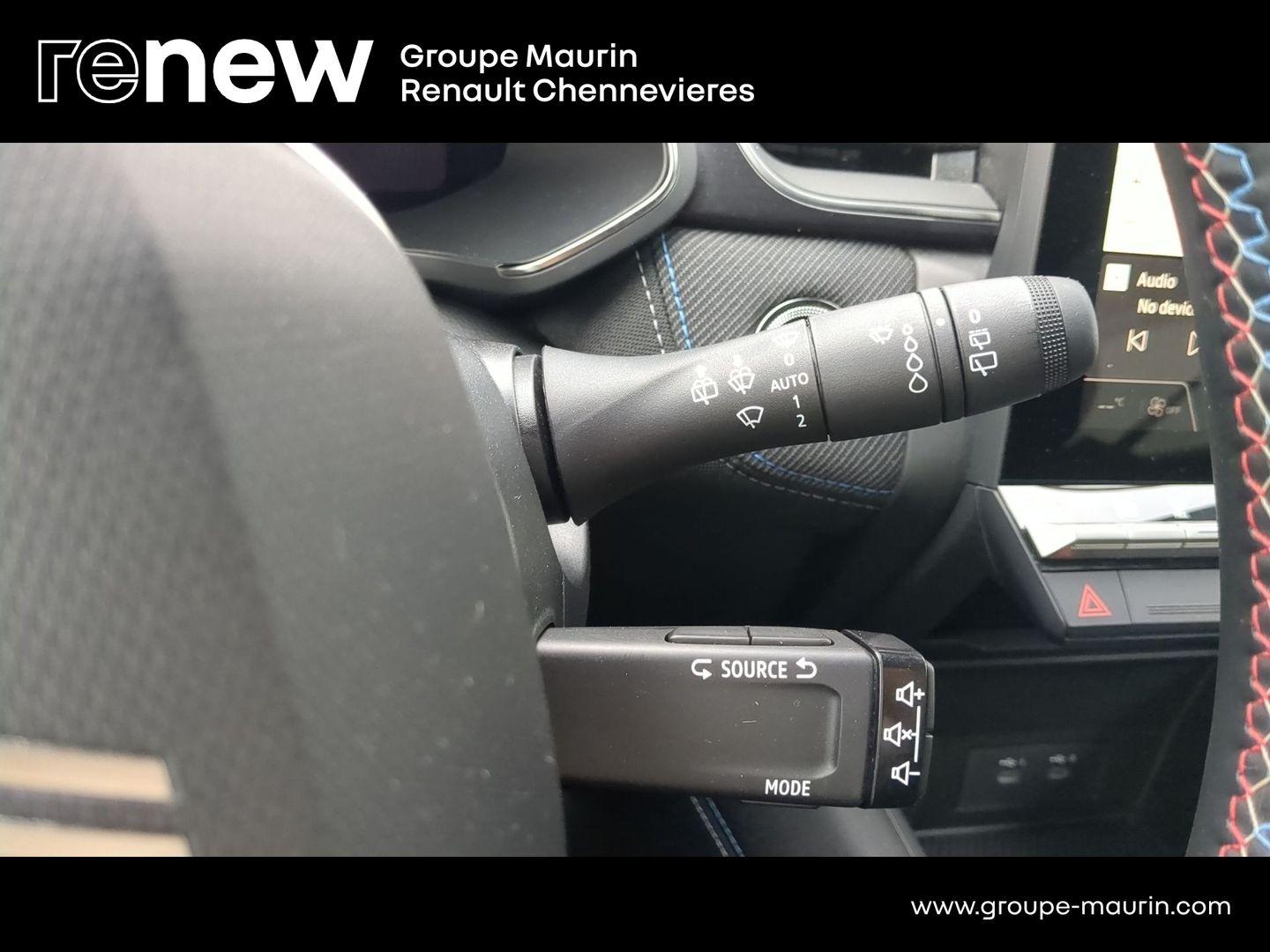 RENAULT Captur 1.8 E-Tech full hybrid 160ch esprit Alpine - 25 - Photo 20