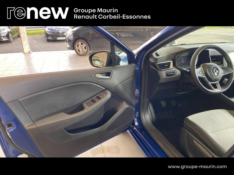 RENAULT Clio d’occasion à vendre à CORBEIL-ESSONNES chez GRAND GARAGE FERAY SAE (Photo 18)