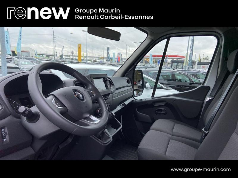 RENAULT Master Fg VUL d’occasion à vendre à CORBEIL-ESSONNES chez GRAND GARAGE FERAY SAE (Photo 8)