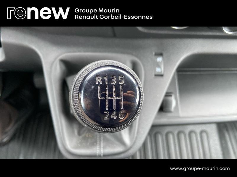 RENAULT Master Fg VUL d’occasion à vendre à CORBEIL-ESSONNES chez GRAND GARAGE FERAY SAE (Photo 12)