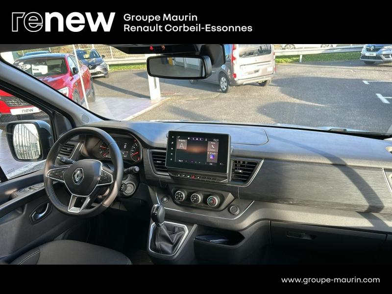 RENAULT Trafic Combi d’occasion à vendre à CORBEIL-ESSONNES chez GRAND GARAGE FERAY SAE (Photo 13)