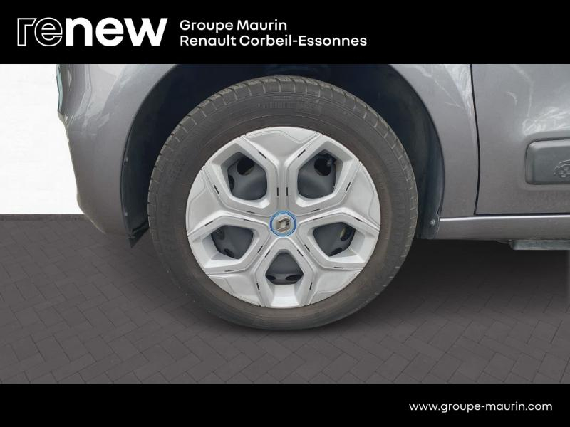 RENAULT Twingo d’occasion à vendre à CORBEIL-ESSONNES chez GRAND GARAGE FERAY SAE (Photo 16)