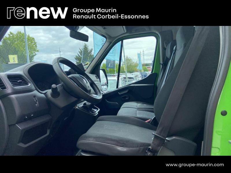 RENAULT Master Benne VUL d’occasion à vendre à CORBEIL-ESSONNES chez GRAND GARAGE FERAY SAE (Photo 11)
