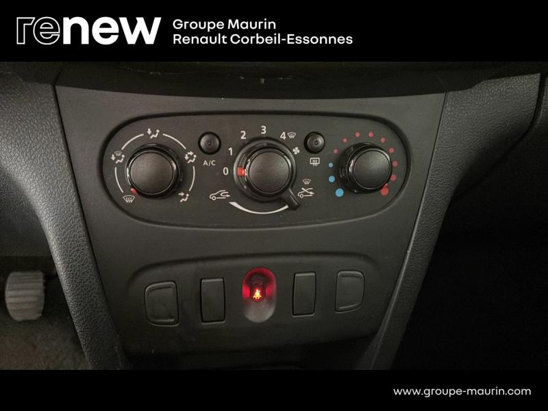 DACIA Sandero d’occasion à vendre à CORBEIL-ESSONNES chez GRAND GARAGE FERAY SAE (Photo 14)