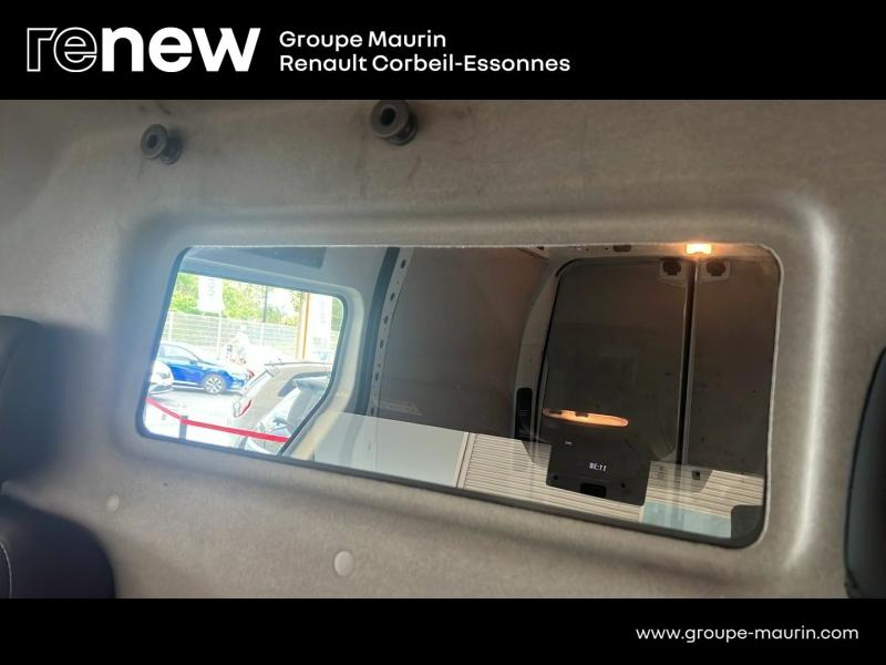RENAULT Master Fg VUL d’occasion à vendre à CORBEIL-ESSONNES chez GRAND GARAGE FERAY SAE (Photo 16)