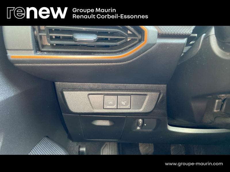 DACIA Sandero d’occasion à vendre à CORBEIL-ESSONNES chez GRAND GARAGE FERAY SAE (Photo 19)