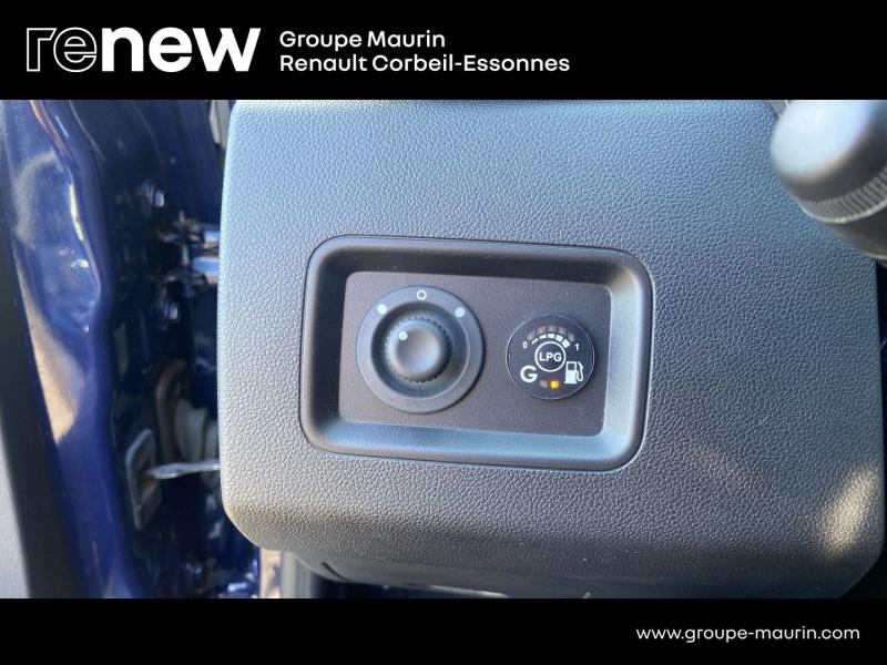 DACIA Duster d’occasion à vendre à CORBEIL-ESSONNES chez GRAND GARAGE FERAY SAE (Photo 15)