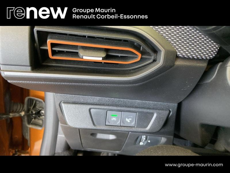 DACIA Sandero d’occasion à vendre à CORBEIL-ESSONNES chez GRAND GARAGE FERAY SAE (Photo 15)