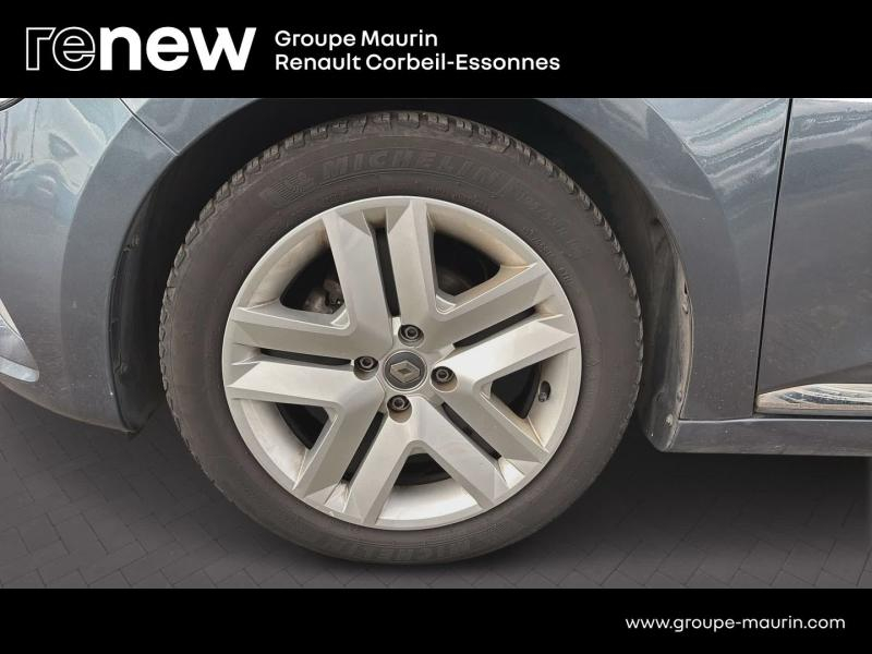RENAULT Clio d’occasion à vendre à CORBEIL-ESSONNES chez GRAND GARAGE FERAY SAE (Photo 20)