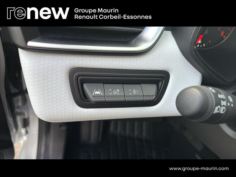 RENAULT Clio d’occasion à vendre à CORBEIL-ESSONNES chez GRAND GARAGE FERAY SAE (Photo 14)