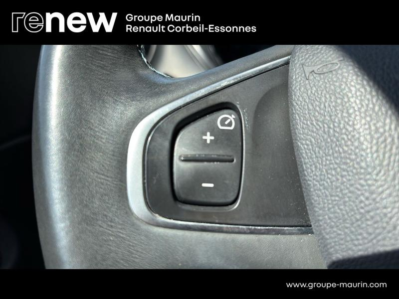 RENAULT Captur d’occasion à vendre à CORBEIL-ESSONNES chez GRAND GARAGE FERAY SAE (Photo 20)