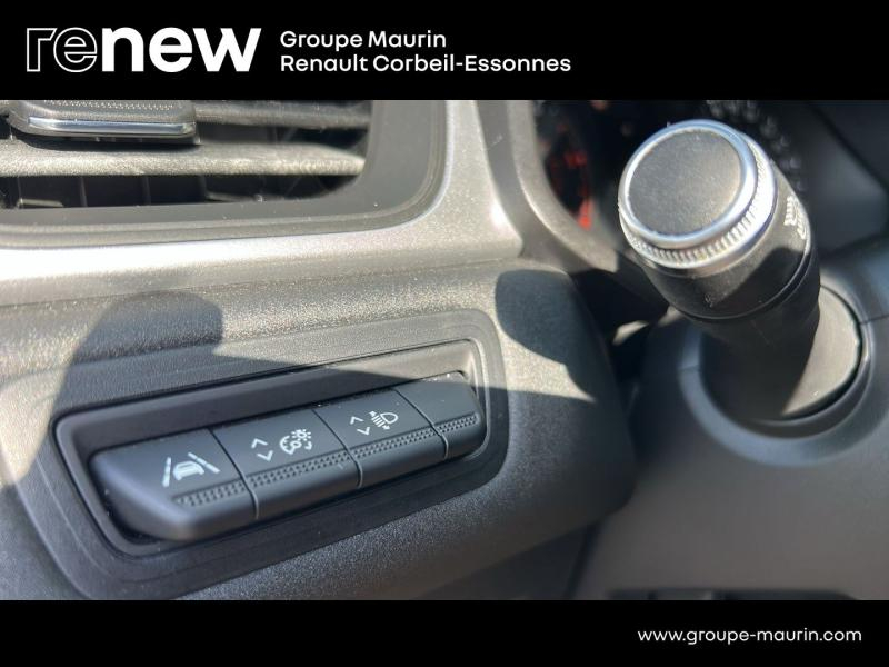 RENAULT Captur d’occasion à vendre à CORBEIL-ESSONNES chez GRAND GARAGE FERAY SAE (Photo 15)