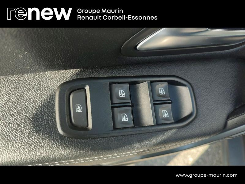 DACIA Duster d’occasion à vendre à CORBEIL-ESSONNES chez GRAND GARAGE FERAY SAE (Photo 13)
