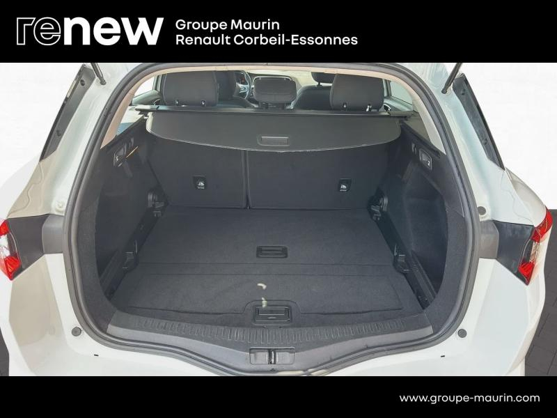 RENAULT Megane Estate d’occasion à vendre à CORBEIL-ESSONNES chez GRAND GARAGE FERAY SAE (Photo 15)