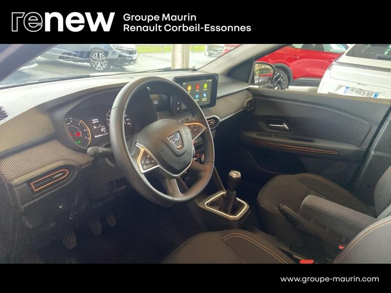 DACIA Sandero d’occasion à vendre à CORBEIL-ESSONNES chez GRAND GARAGE FERAY SAE (Photo 9)