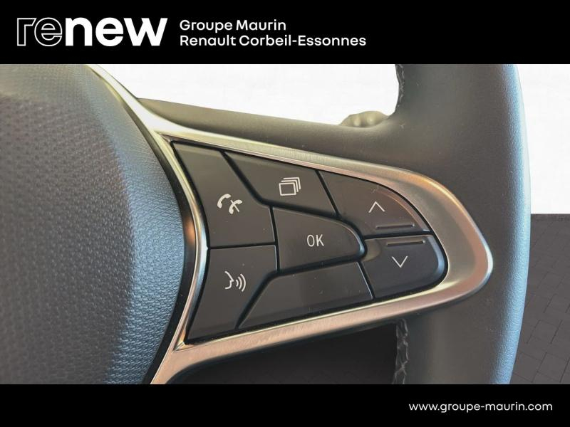 RENAULT Clio d’occasion à vendre à CORBEIL-ESSONNES chez GRAND GARAGE FERAY SAE (Photo 11)