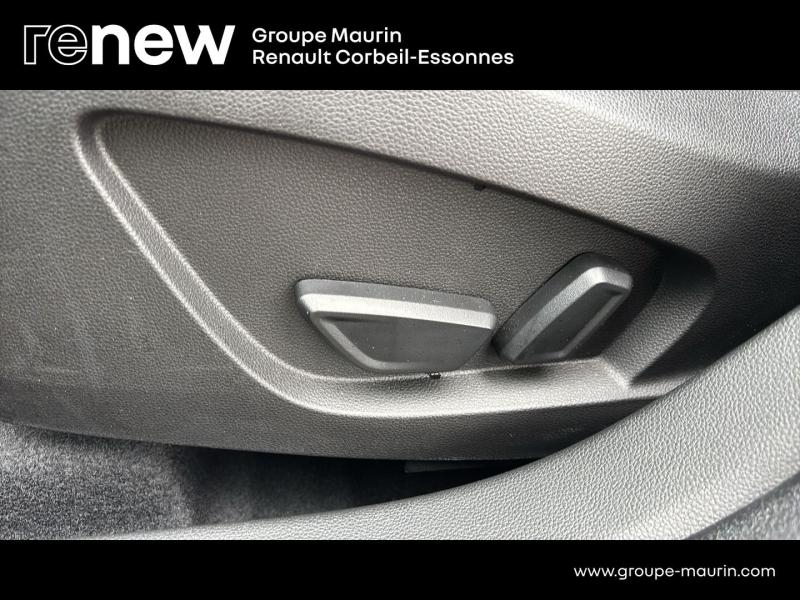 RENAULT Captur d’occasion à vendre à CORBEIL-ESSONNES chez GRAND GARAGE FERAY SAE (Photo 18)