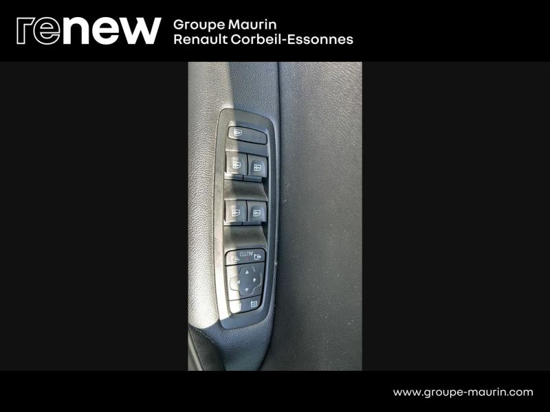 RENAULT Megane Estate d’occasion à vendre à CORBEIL-ESSONNES chez GRAND GARAGE FERAY SAE (Photo 14)