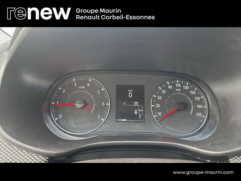 DACIA Sandero d’occasion à vendre à CORBEIL-ESSONNES chez GRAND GARAGE FERAY SAE (Photo 19)