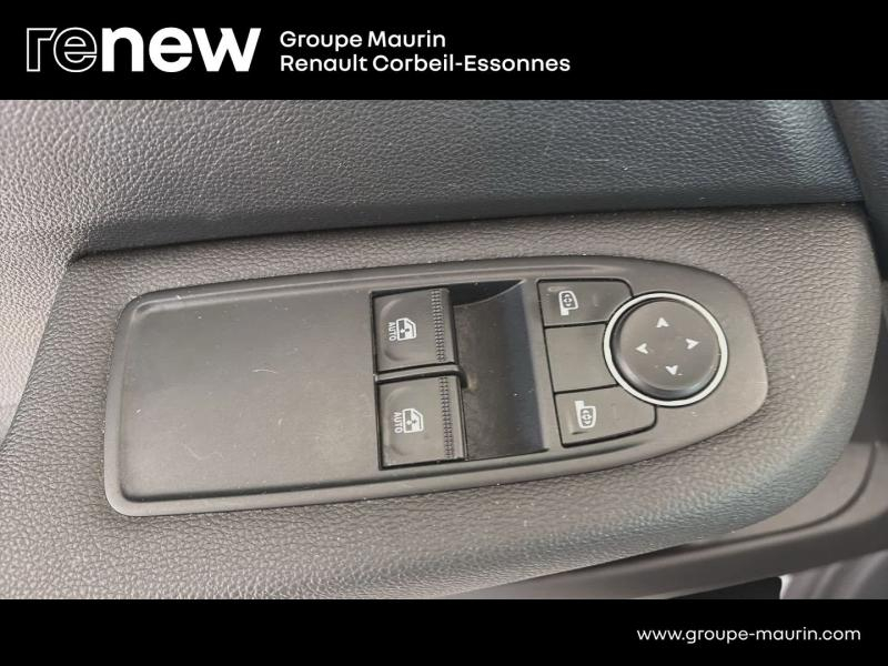 RENAULT Clio d’occasion à vendre à CORBEIL-ESSONNES chez GRAND GARAGE FERAY SAE (Photo 15)