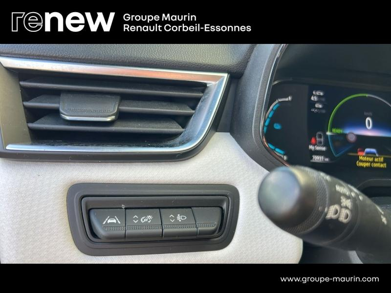 RENAULT Clio d’occasion à vendre à CORBEIL-ESSONNES chez GRAND GARAGE FERAY SAE (Photo 17)