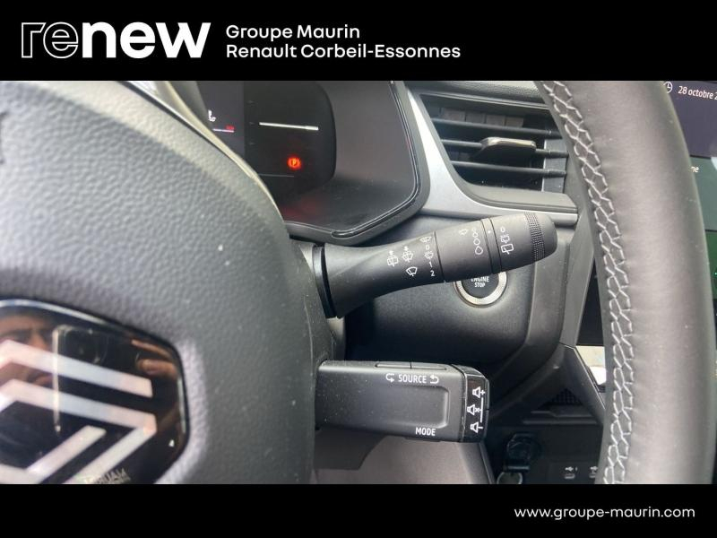 RENAULT Captur d’occasion à vendre à CORBEIL-ESSONNES chez GRAND GARAGE FERAY SAE (Photo 13)