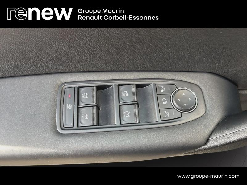 RENAULT Captur d’occasion à vendre à CORBEIL-ESSONNES chez GRAND GARAGE FERAY SAE (Photo 18)