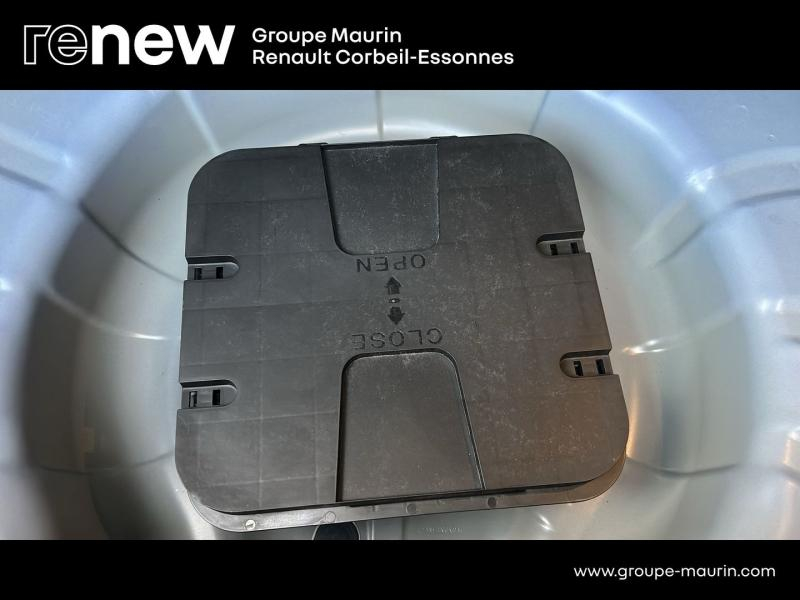 RENAULT Clio d’occasion à vendre à CORBEIL-ESSONNES chez GRAND GARAGE FERAY SAE (Photo 11)