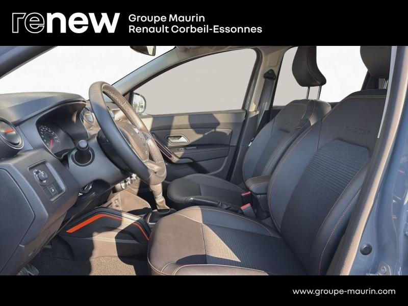 DACIA Duster d’occasion à vendre à CORBEIL-ESSONNES chez GRAND GARAGE FERAY SAE (Photo 13)