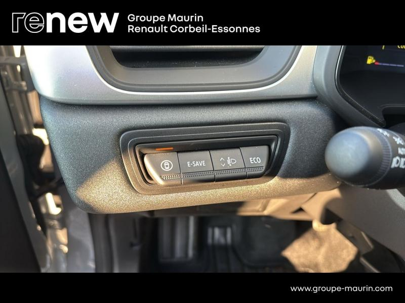 RENAULT Captur d’occasion à vendre à CORBEIL-ESSONNES chez GRAND GARAGE FERAY SAE (Photo 20)