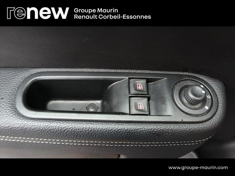 RENAULT Twingo d’occasion à vendre à CORBEIL-ESSONNES chez GRAND GARAGE FERAY SAE (Photo 19)