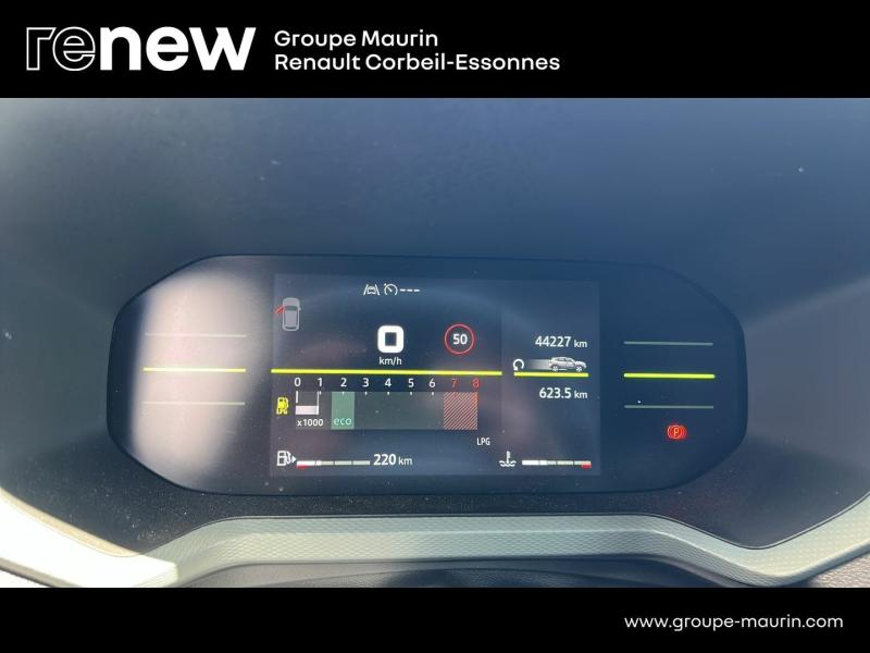 DACIA Duster d’occasion à vendre à CORBEIL-ESSONNES chez GRAND GARAGE FERAY SAE (Photo 15)